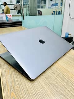 MacBook Pro 2019 ( i7 16-512) 16 inch