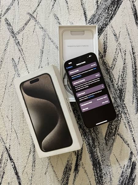 iPhone 15 Pro 1TB (1024gb) Complete Box 4