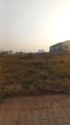 Park Enclave Phase 1, Plot One Kanal With Extra Land For Sale