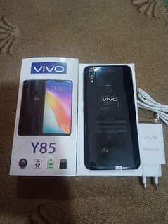 vivo y85 (4/64) Ram with box and charger pta proved