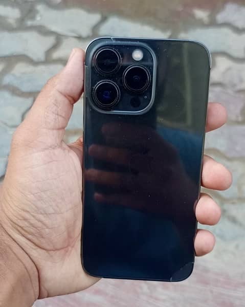 iphone 13 pro 10/10 with box factory unlocked 1