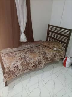 new good condition iron single bed