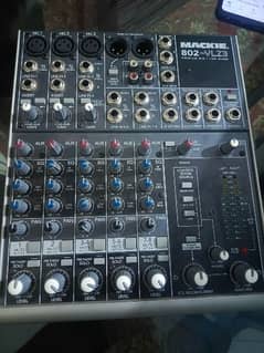 Mackie 802 -VlZ3 compact mixer
