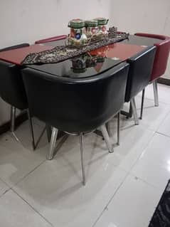 Good condition dinning table