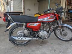 honda 125 for urgent sale only serious buyer