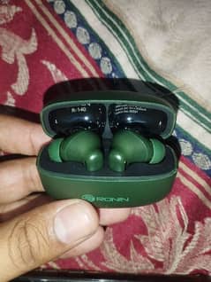 Ronin R-140 earbuds
