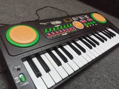 37 Keys Electric Piano – Perfect for Music Enthusiasts