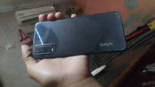 vivo y20 4 64 with box and charger all ok