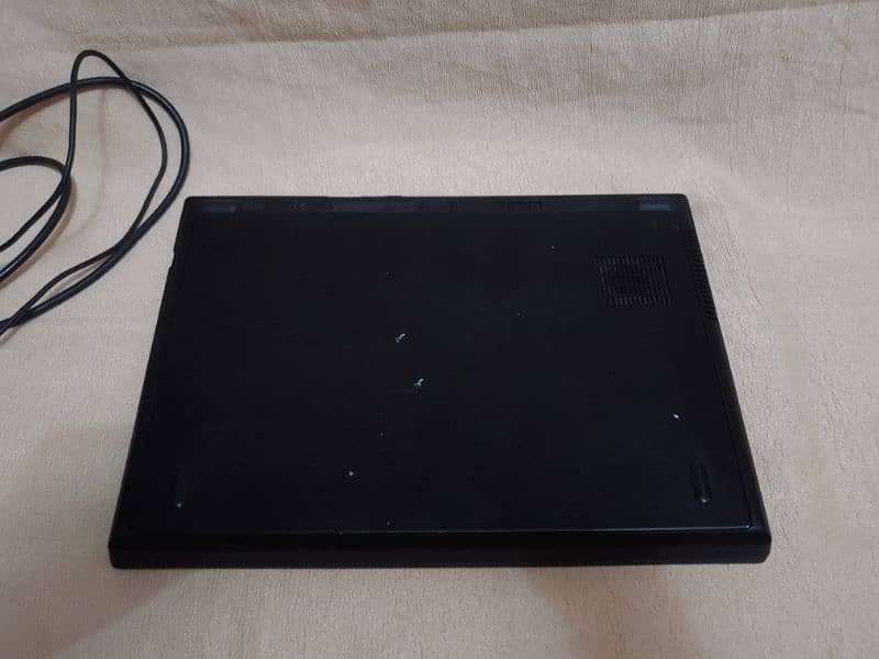 Core i7 3rd generation Lenovo t430u 4gb+128gb ssd (Without Battery). 5