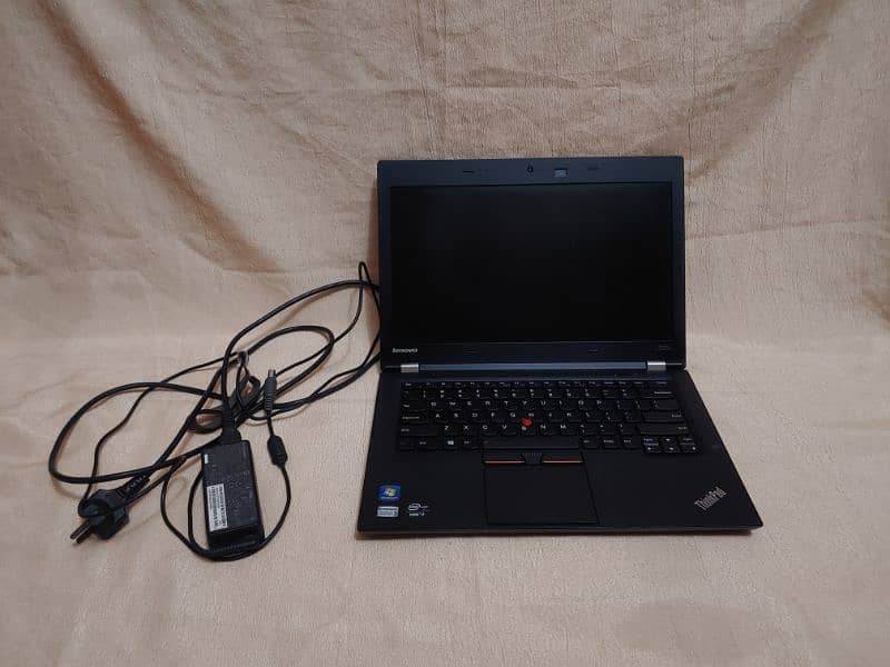 Core i7 3rd generation Lenovo t430u 4gb+128gb ssd (Without Battery). 0