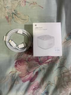 APPLE NEW ORIGINAL 35 W C TO C ADAPTER AND 15 pro max data cable