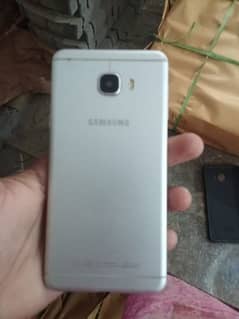 Samsung Galaxy c7 4 ram 64 rom exchange bi ho skta ha.