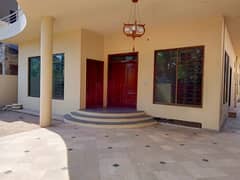 CANTT - 18 MARLA OFFICE USE HOUSE FOR RENT GULBERGU UPPER MALL SHADMAN GOR GARDEN TOWN LAHORE