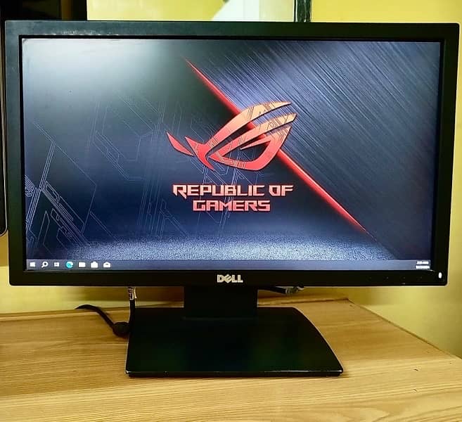 Dell monitor for sale 20inch 0