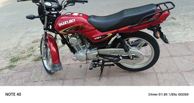 Suzuki gd 110s 2023model 12000 km perfect condition 2