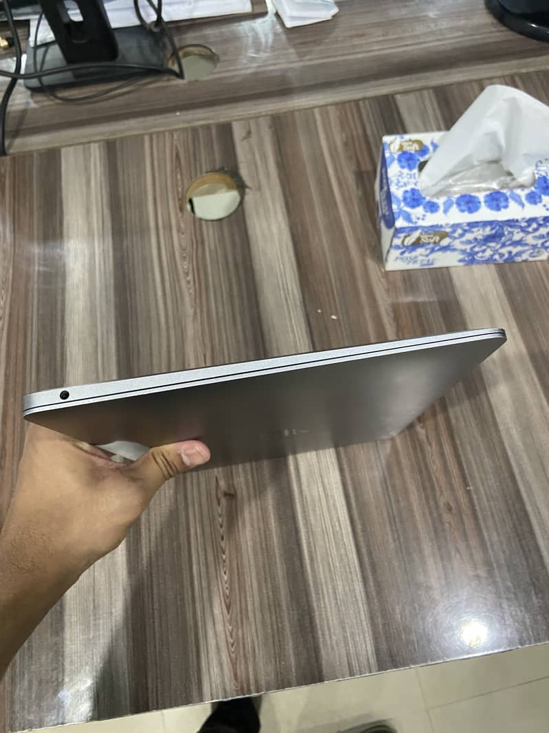 MacBook Air M1 8/256 3