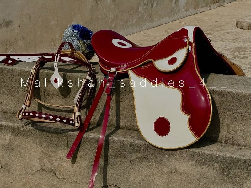 horse new saddles 1