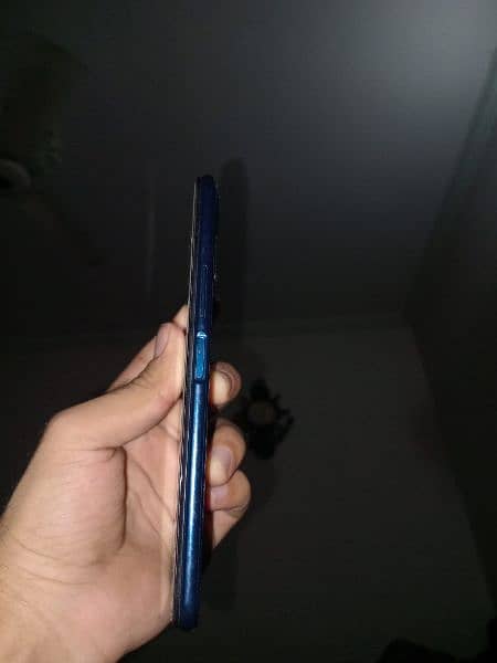 Vivo y12s | urgent sale | with box 3