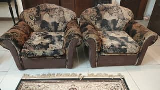 2 single seater sofas in mint condition 0