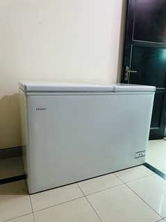 10/10 condition haeir freezer model HDF-320 (only 10 months used)