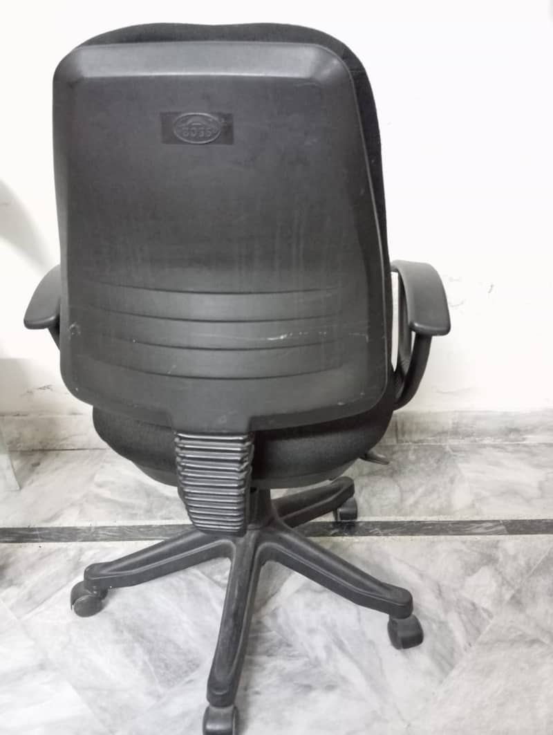 Boss office chair +923099944446 1