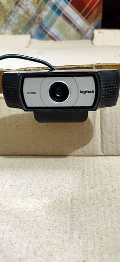 Logitech C920 Pro HD Webcam + Webcam Stand Free