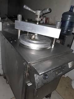 brost machine fryer comerical stove