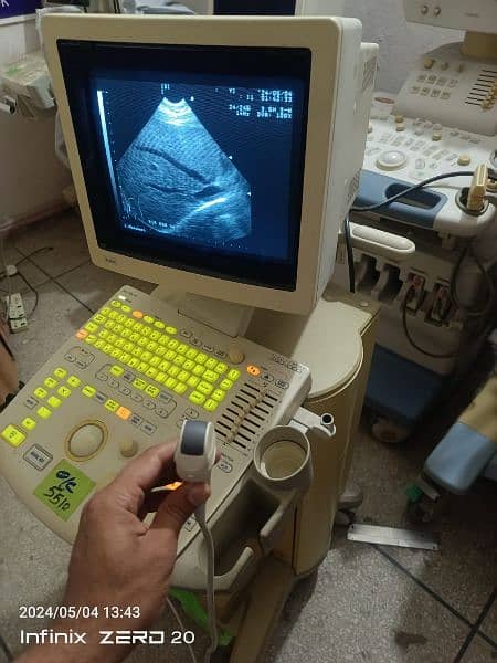 portable ultrasound machine available in stock 18