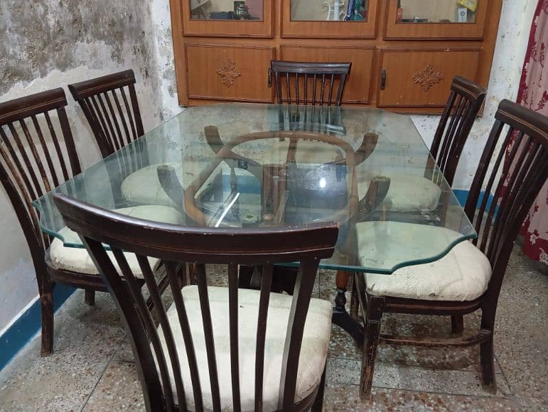 Size 6 Feet X 4 Feet dining table 2