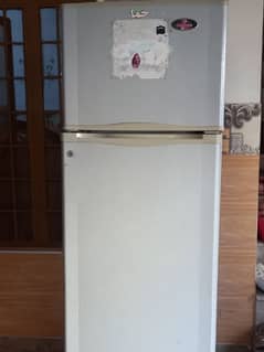 Refrigerator selling