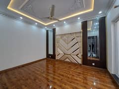 20 Marla House In Only Rs. 90000000