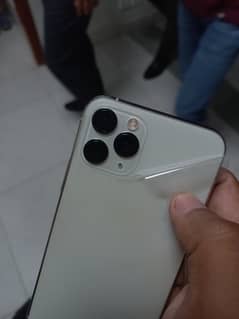 IPhone 11 pro Pta approved