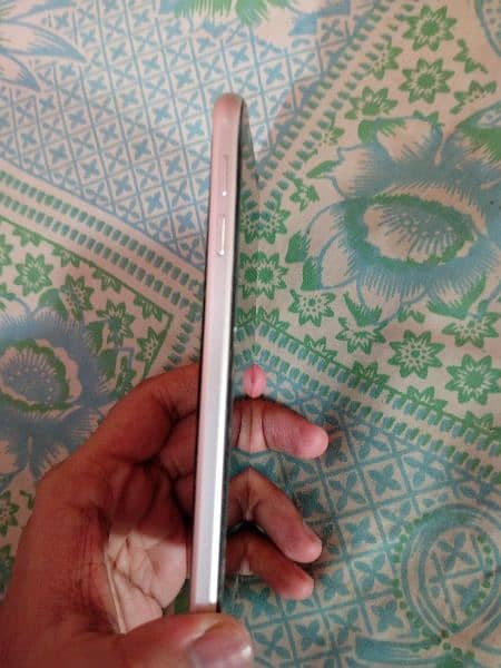 Samsung Galaxy S6 Mobile or Panel 4