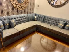 Slightly used Lshape corner sofa set Beautiful and elegant 0