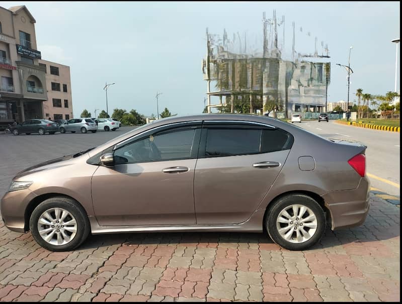 Honda city aspire1.3 manual 2016 model 5