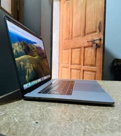 MacBook Pro 2019 i7 16gb ram 256gb ssd for sale