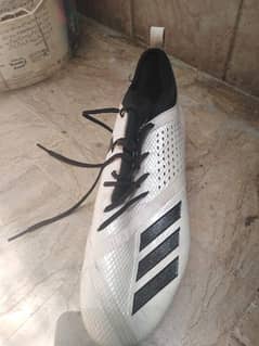 adidas football shoes condition new but used no demage UK 12