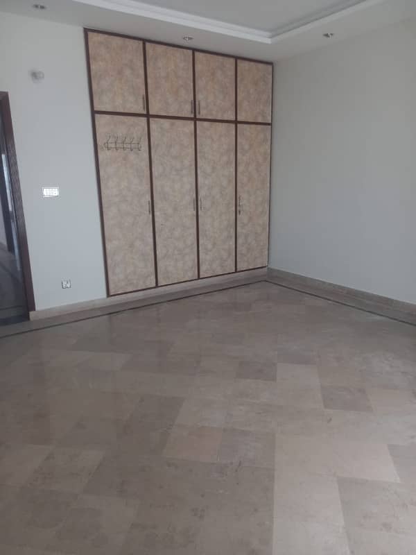 Kanal Reasonable Price Upper Portion For rent in dha phase 3 10