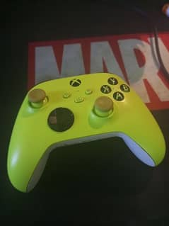 xbox one s/x controller  ( lime )