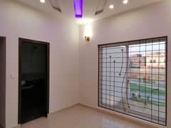 Centrally Located House For sale In Chauburji Available