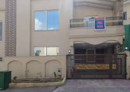 Prime Location 7 Marla House Is Available For Sale In Bahria Town Phase 8 - Safari Valley