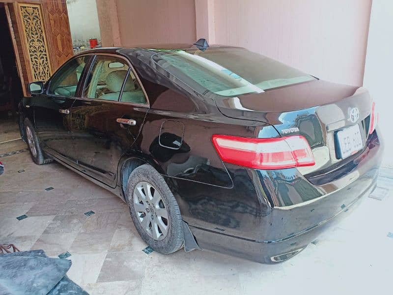 Toyota Camry 2006 model fully loaded and less driven 2