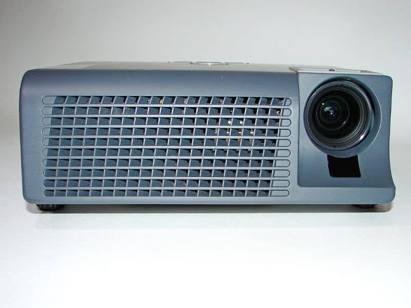 MITSUBISHI MULTIMEDIA PROJECTOR! 0