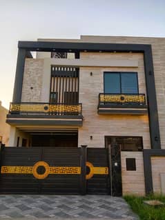 5 Marla HOUSE FOR RENT in BB Block, Sector D, Bahria Town, Lahore