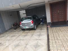 1 Kanal Invester Rate House Is Up For Sale In The Heart OF Bahria Town Lahore.