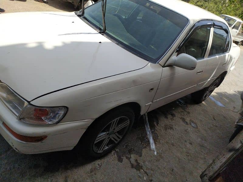 Toyota Corolla XE 2001 Exchange possible 5