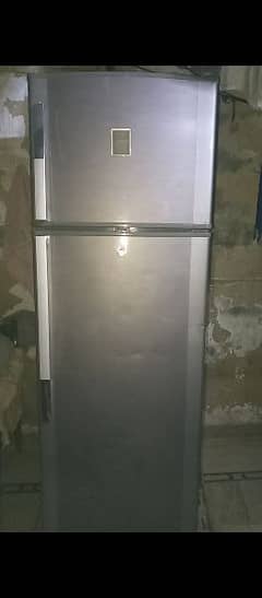 Dawalance fridge in good condition original pics attached 03334617812