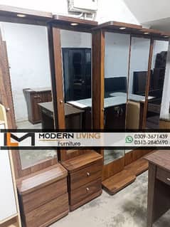 Stylish full mirror dressing table with lights best quality