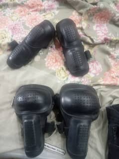 Knees and elbows guard for sale