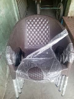 plastic chairs table wholesalers